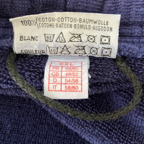 Yves Saint Laurent bathrobe - Picture 7 of 9